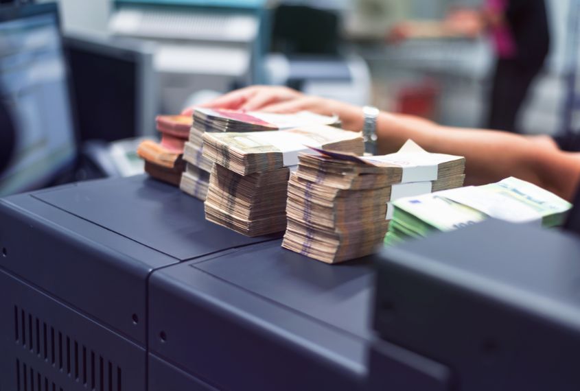 دعاوی بانکی؛ وکیل بانکی و روابط حقوقی بانک و مشتری